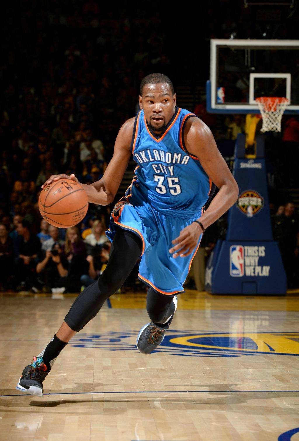 员们在场上 员们在场上