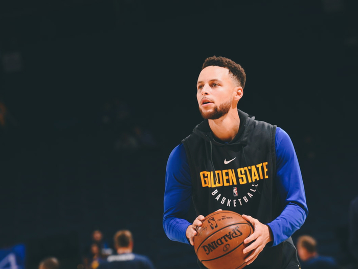 浓眉继续在 浓眉继续在