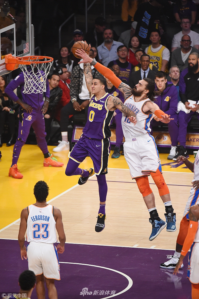 在对阵摩洛 在对阵摩洛