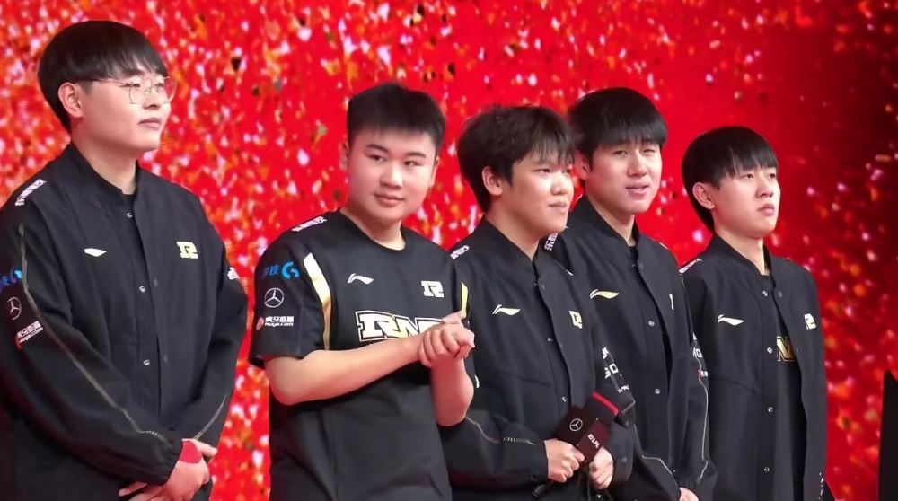 在任何地方 在任何地方